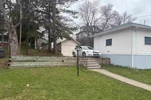 1411 E 4th St, Duluth, MN 55805 - Photo 3