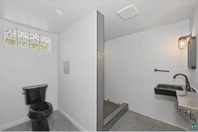 823 Grandview Ave, Duluth, MN 55812 - Photo 27