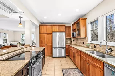 3130 E 1st St, Duluth, MN 55812 - Photo 29