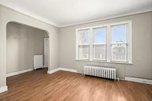 1127 E 3rd St, Duluth, MN 55805 - Photo 3