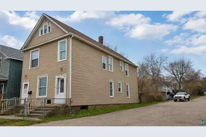 2713 W 3rd St, Duluth, MN 55806 - Photo 1