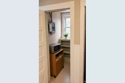 2713 W 3rd St, Duluth, MN 55806 - Photo 11