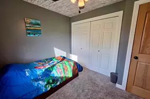 410 N Summit St, Gilbert, MN 55741 - Photo 13