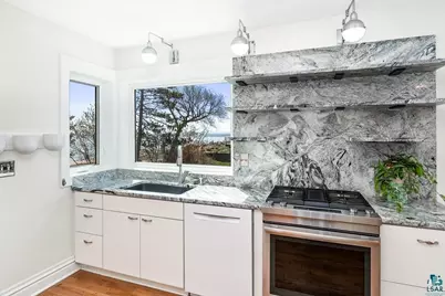 840 Lake Ave S, Duluth, MN 55802 - Photo 29