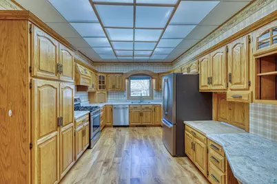 1404 E 10th St, Superior, WI 54880 - Photo 5