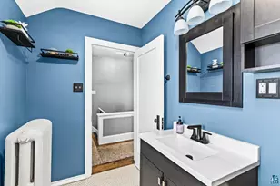 2820 E 2nd St, Duluth, MN 55812 - Photo 27