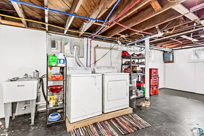2820 E 2nd St, Duluth, MN 55812 - Photo 37