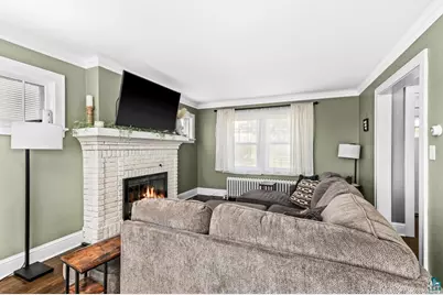 2820 E 2nd St, Duluth, MN 55812 - Photo 7