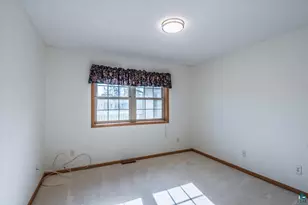 2506 E 21st Ave, Hibbing, MN 55746 - Photo 17