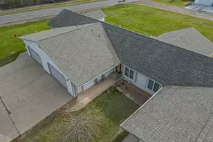 2506 E 21st Ave, Hibbing, MN 55746 - Photo 33