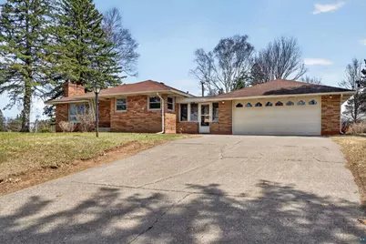 306 Ridgewood Dr, Cloquet, MN 55720 - Photo 1