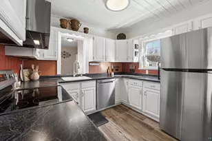 4219 W 8th St, Duluth, MN 55807 - Photo 7