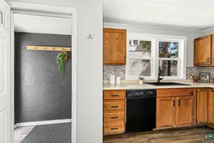 219 E Anoka St, Duluth, MN 55803 - Photo 17