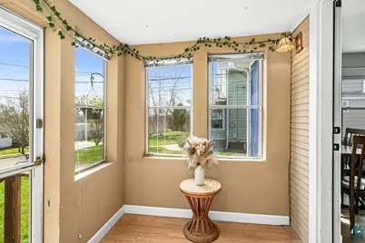 219 E Anoka St, Duluth, MN 55803 - Photo 7