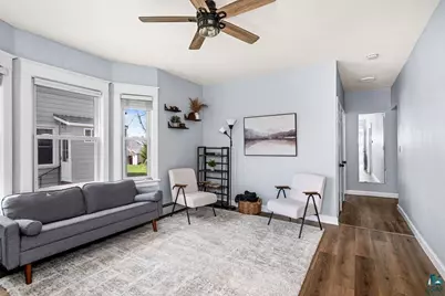 219 E Anoka St, Duluth, MN 55803 - Photo 9