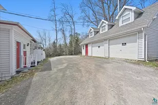 1727 E Superior St, Duluth, MN 55804 - Photo 5