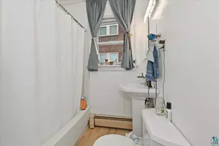 1727 E Superior St, Duluth, MN 55804 - Photo 7