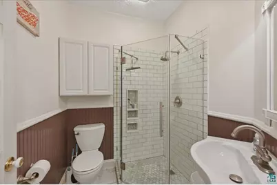 1727 E Superior St, Duluth, MN 55804 - Photo 17