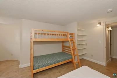 1727 E Superior St, Duluth, MN 55804 - Photo 23