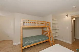 1727 E Superior St, Duluth, MN 55804 - Photo 23