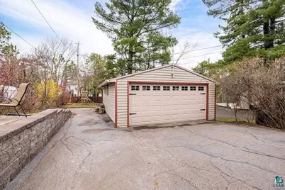 2312 E 8th St, Duluth, MN 55812 - Photo 41
