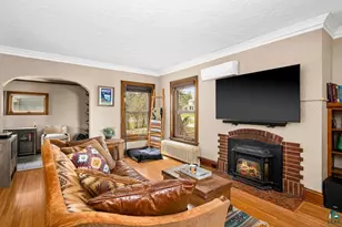 2312 E 8th St, Duluth, MN 55812 - Photo 9