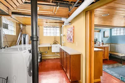 2312 E 8th St, Duluth, MN 55812 - Photo 17