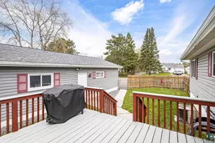 1009 15th St, Cloquet, MN 55720 - Photo 27