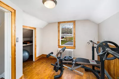 212 1/2 E 5th St, Duluth, MN 55805 - Photo 27