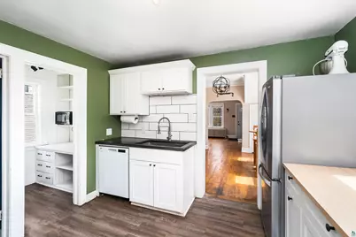 212 1/2 E 5th St, Duluth, MN 55805 - Photo 13