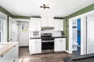 212 1/2 E 5th St, Duluth, MN 55805 - Photo 11