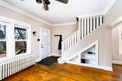 212 1/2 E 5th St, Duluth, MN 55805 - Photo 5