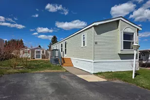 11 Holly Ln, Duluth, MN 55810 - Photo 1