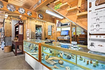 6146 Highway 61, Silver Bay, MN 55614 - Photo 11