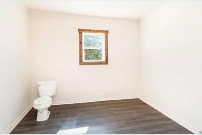 2001 Shilhon Rd, Duluth, MN 55804 - Photo 15