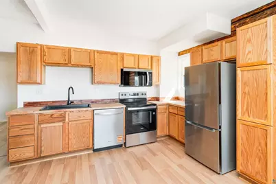 2001 Shilhon Rd, Duluth, MN 55804 - Photo 11
