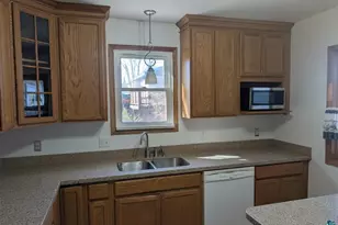 3713 E 3rd St, Superior, WI 54880 - Photo 9