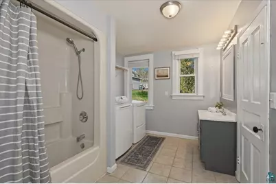 2117 W 4th St, Duluth, MN 55806 - Photo 15