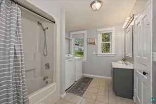 2117 W 4th St, Duluth, MN 55806 - Photo 15
