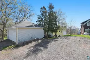 2117 W 4th St, Duluth, MN 55806 - Photo 19