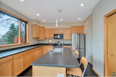 1001 W 6th St, Duluth, MN 55806 - Photo 13