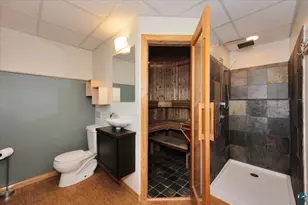 1001 W 6th St, Duluth, MN 55806 - Photo 5
