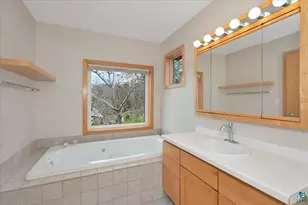 1001 W 6th St, Duluth, MN 55806 - Photo 21