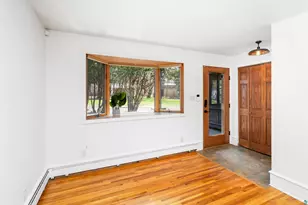 1926 Columbus Ave, Duluth, MN 55803 - Photo 3