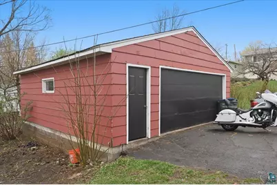 51 E Owatonna St, Duluth, MN 55803 - Photo 3