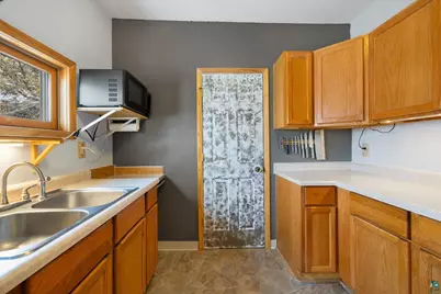 2006 Butler Ave, Superior, WI 54880 - Photo 17