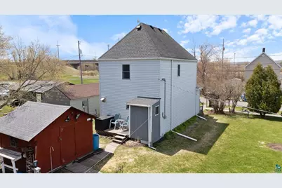 2006 Butler Ave, Superior, WI 54880 - Photo 3