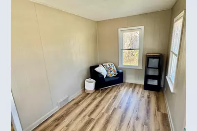 437 17th St, Cloquet, MN 55720 - Photo 23