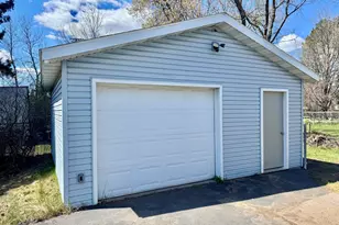 437 17th St, Cloquet, MN 55720 - Photo 9