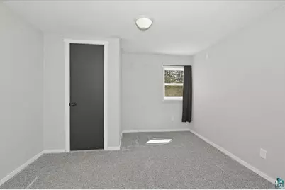 4304 E County Rd B, Superior, WI 54880 - Photo 23